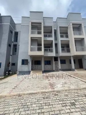 4bdrm Duplex in Idu for sale
