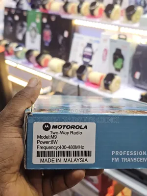 Motorola M9 2-Way Radio Walkie Talkie