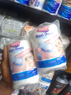 We Handle a Wide Range of Cosmetics, Cotton Buds, Soft and Strong
