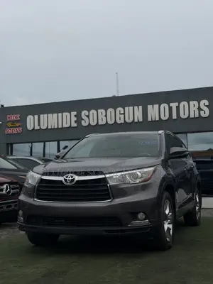 Toyota Highlander Limited 4dr SUV AWD (3.5L 6cyl 6A) 2014 Gray