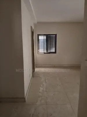 5bdrm Duplex in Cosgrove Smart Esate for rent