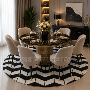 5x5fts Black and White Round Rug Available
