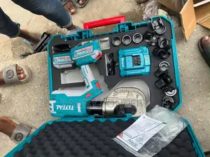 TOTAL 20V Cordless Hydraulic Crimping Tool Kit
