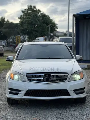 Mercedes-Benz C300 Sport Sedan RWD (3.0L 6cyl 6M) 2010 White