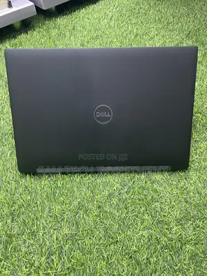 Laptop Dell Latitude 7390 8GB Intel Core i5 SSD 256GB