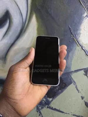 Apple iPhone SE (2020) 256 GB White