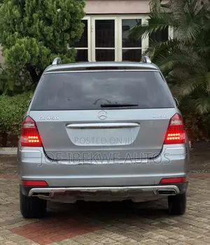 Mercedes-Benz GL-Class GL 450 2010 Silver