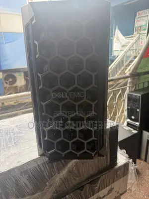 Server Dell PowerEdge T440 32GB Intel Xeon HDD 1T
