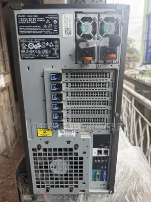 Server Dell PowerEdge T440 32GB Intel Xeon HDD 1T