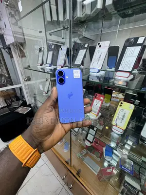 Apple iPhone 16 128 GB Blue