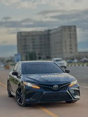Toyota Camry 2018