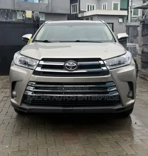 Toyota Highlander 2015 Gold
