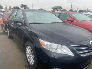 Toyota Camry XLE 4dr Sedan (2.5L 4cyl 6AM) 2010 Black