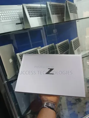 Laptop HP ZBook Firefly G8 16GB Intel Core i5 SSD 256GB