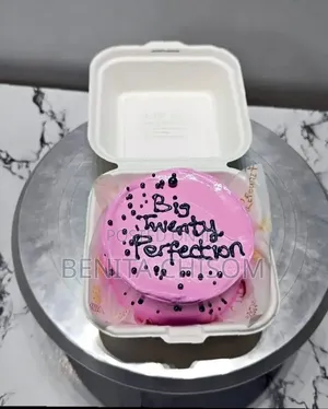 Bento Cakes in Size 4"6" Available