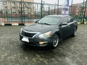 Nissan Altima Sedan 2.5 S 2013 Gray