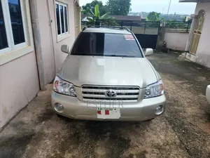 Toyota Highlander 2006 Gold