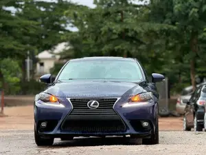Lexus IS 2015 Blue