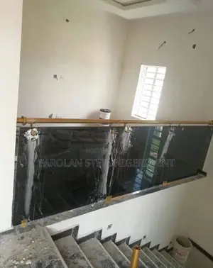 Frameless Handrail
