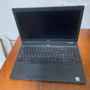 Laptop Dell Precision 3530 8GB Intel Core i7 SSD 256GB