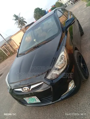 Hyundai Accent GLS 2013 Black