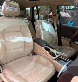 Mercedes-Benz GLK-Class Base GLK 350 4dr AWD 4MATIC (3.5L 6cyl 7A) 2015