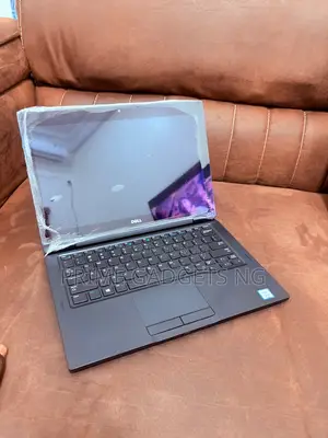 Laptop Dell Latitude 7390 2-in-1 16GB Intel Core i5 SSD 256GB