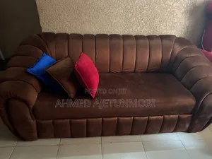 Slightly Used Full Couch Settie Furniture