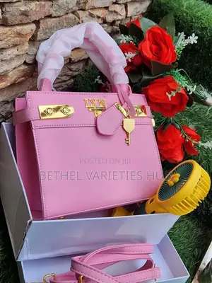 Quality LYN Fashion Handbag for Ladies | Luxury Crossbody Strap Bag