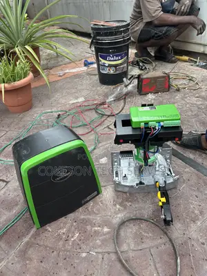 Safe Reliable Remote Control Automatic Sliding Gate Opener Setup