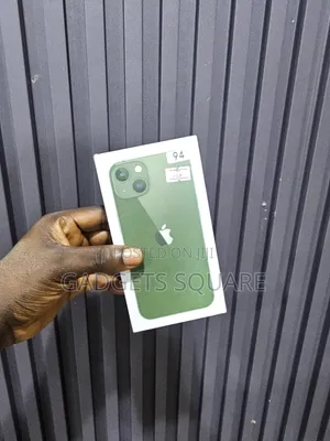 Apple iPhone 13 128 GB Green