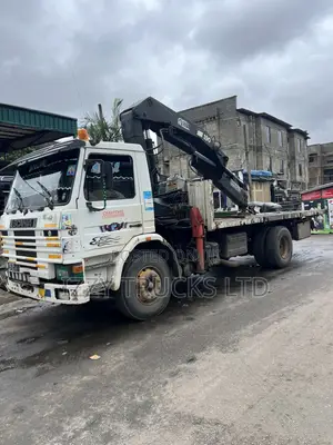 Self Loader Truck Available for Rental