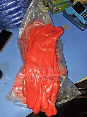 Red Handglove