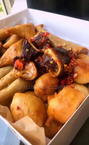 Small Chops Party Platter / Box With Peppered Meat