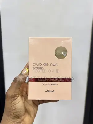 Club De Nuit Woman Extrait De Parfum