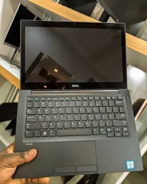 Laptop Dell Latitude 7400 8GB Intel Core i5 SSD 256GB