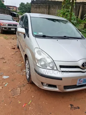 Toyota Corolla Verso 2005 Silver