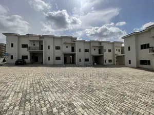 3bdrm Townhouse/Terrace in Mabushi for sale