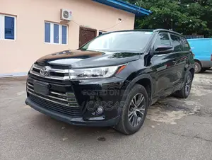 Toyota Highlander 2016 Black