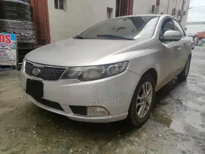 Kia Cerato 2012 Silver