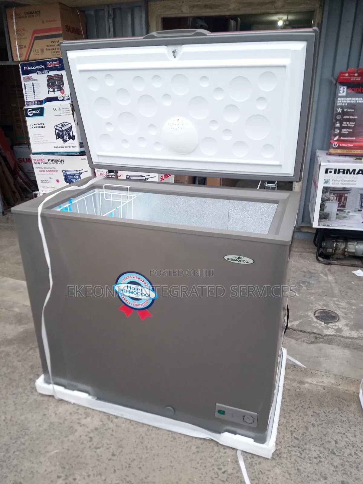 Refrigerator