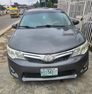Toyota Camry L 4dr Sedan (2.5L 4cyl 6A) 2013 Gray
