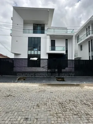 5bdrm Duplex in Osapa london for sale