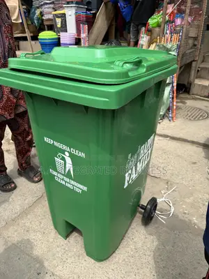 Imported 240L Weste Bin With Wheel