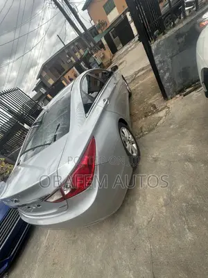 Hyundai Sonata Limited 2.0T Sedan (2.0L 4cyl 6A) 2013 Silver