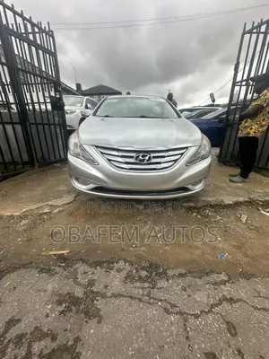 Hyundai Sonata Limited 2.0T Sedan (2.0L 4cyl 6A) 2013 Silver