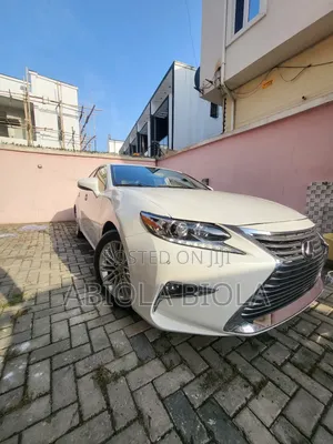 Lexus ES 2015 White