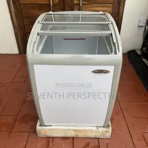 Clean Haier Thermocool Curved Glass Display Freezer (160L)