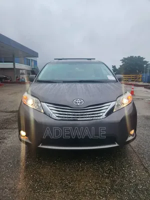 Toyota Sienna 2012 Gray