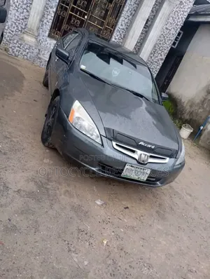 Honda Accord 2005 Gray